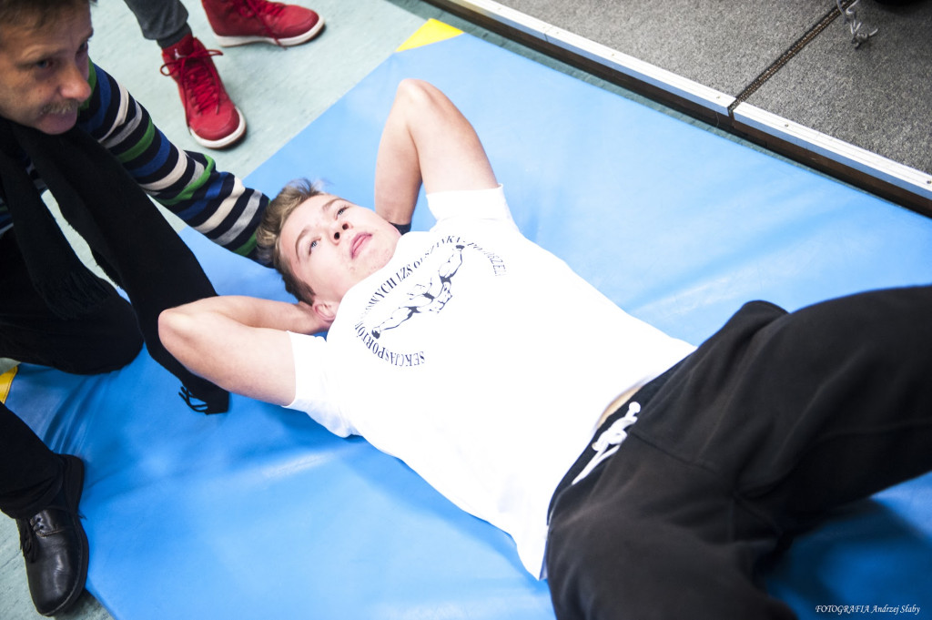 Mikołajkowy Gimnazjalny Trójbój Siłowy