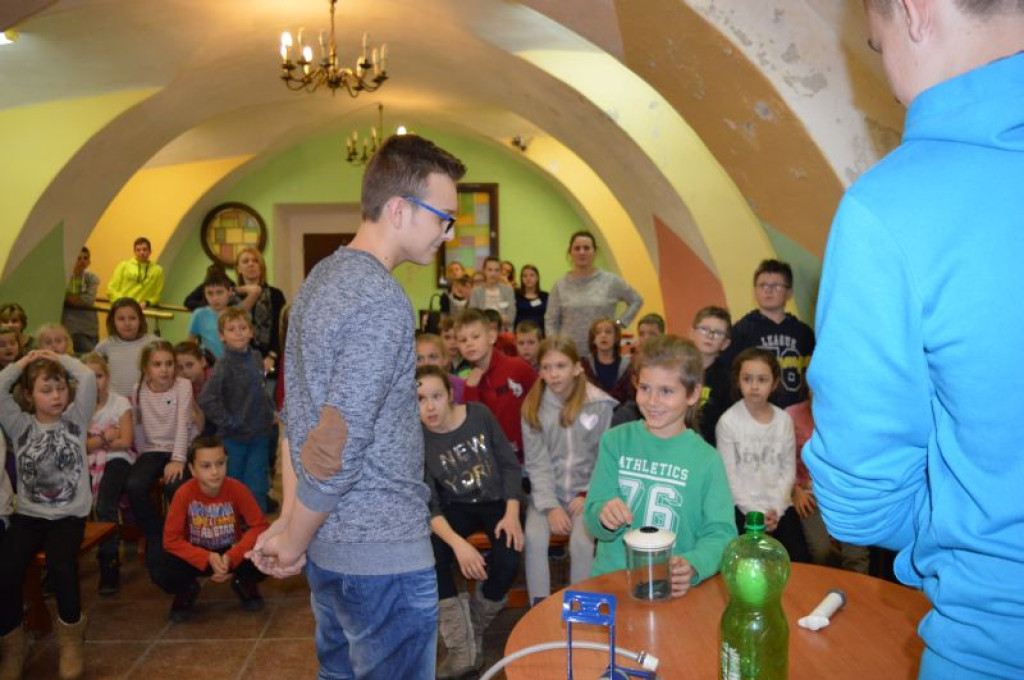 ANDRZEJKI Z NAUKĄ W PAŁACU