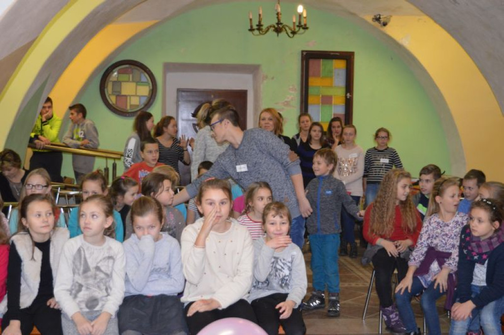 ANDRZEJKI Z NAUKĄ W PAŁACU