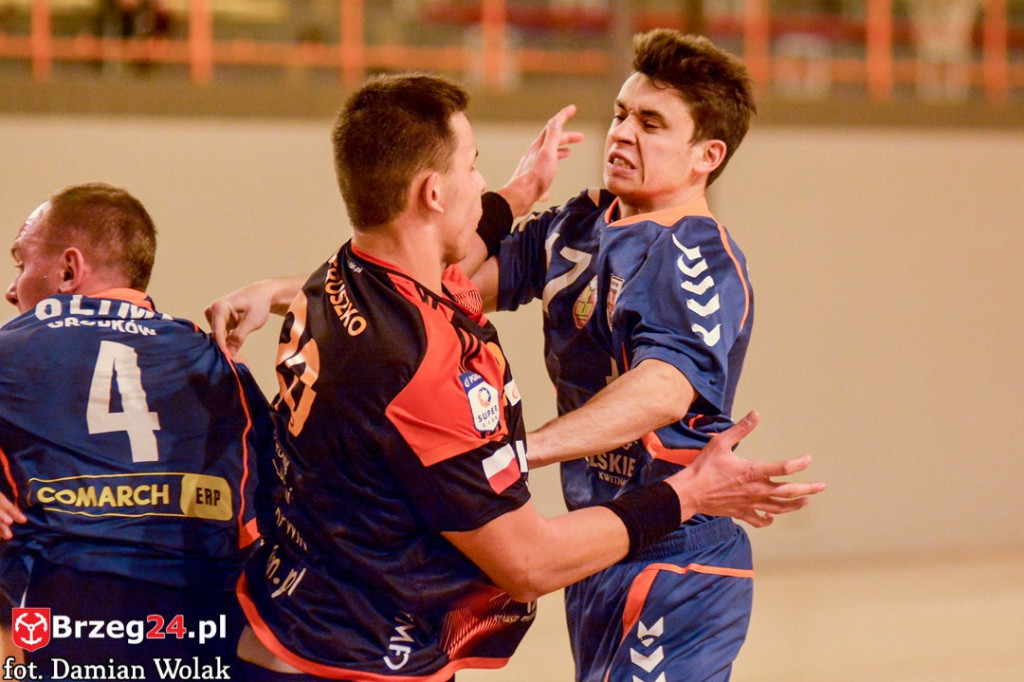 Olimp Grodków odpada z 1/16 Pucharu. MKS Zagłębie Lubin wygrywa.