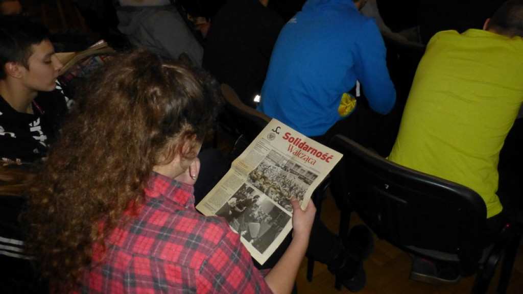 Wystawa w Zespole Szkół Budowlanych - 35. rocznica wprowadzenia stanu wojennego