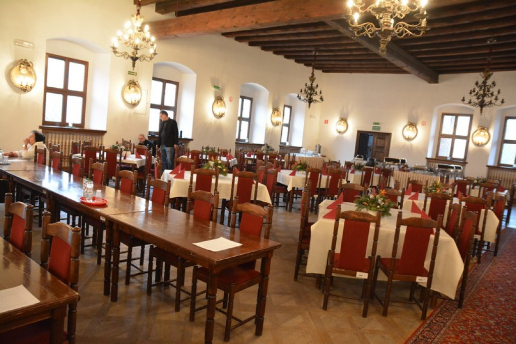 XXVIII sesja Rady Miejskiej Brzegu - relacja na żywo