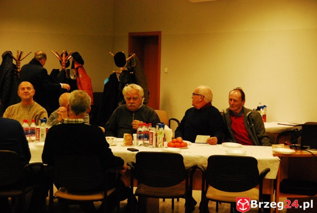 Piłkarskie spotkanie przedświąteczne i nagrody dla byłych zawodników Stali