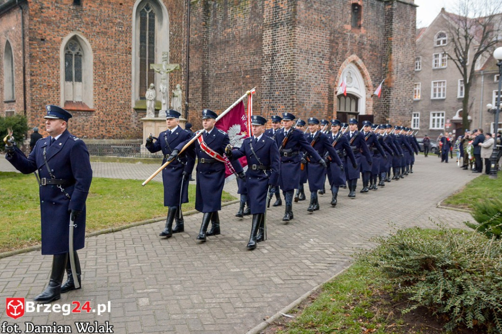 Wojewódzkie obchody 35. rocznicy wprowadzenia stanu wojennego [FOTORELACJA]