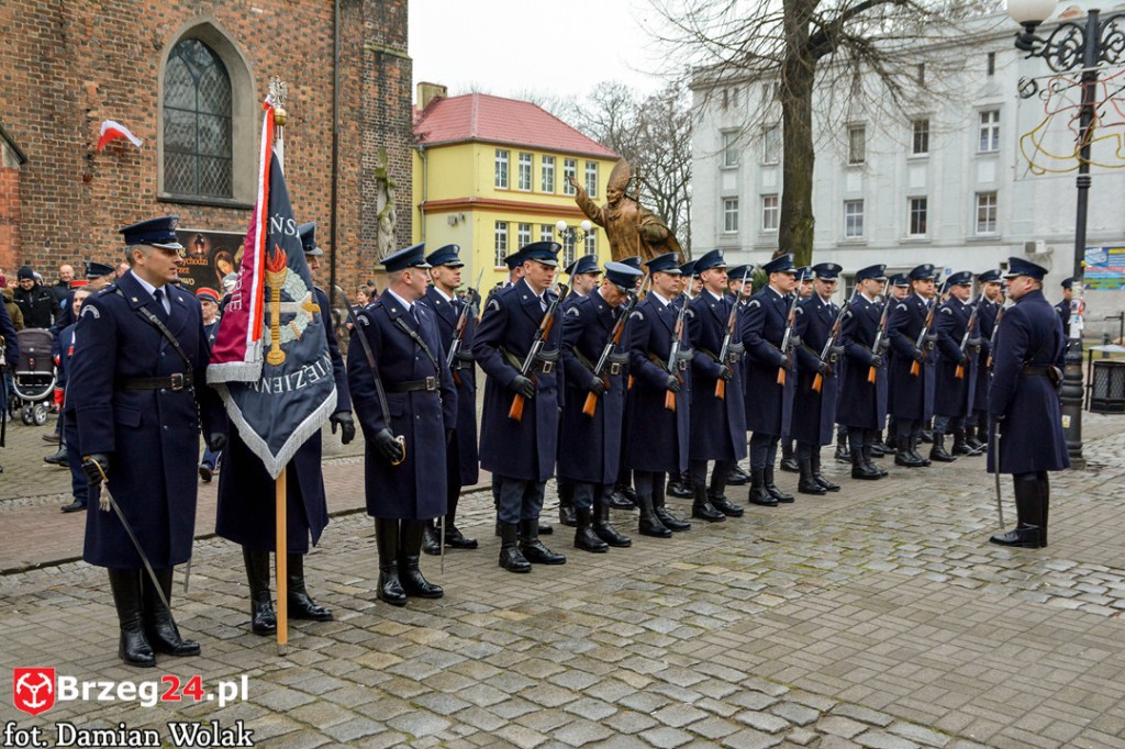 Wojewódzkie obchody 35. rocznicy wprowadzenia stanu wojennego [FOTORELACJA]