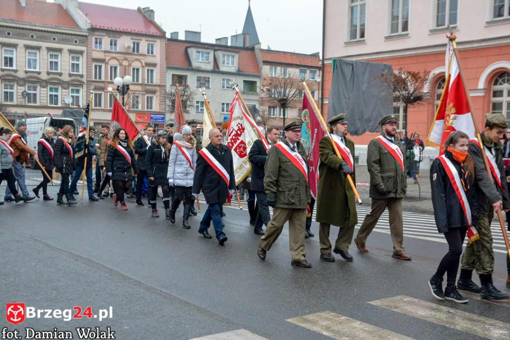 Wojewódzkie obchody 35. rocznicy wprowadzenia stanu wojennego [FOTORELACJA]