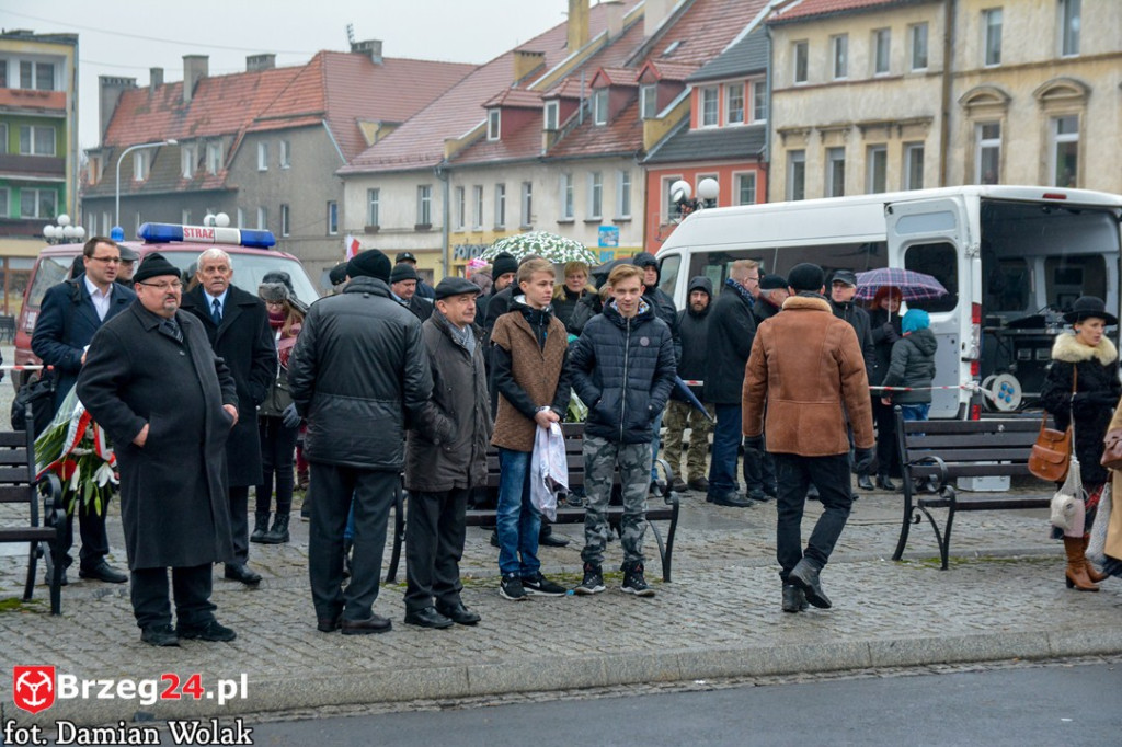 Wojewódzkie obchody 35. rocznicy wprowadzenia stanu wojennego [FOTORELACJA]
