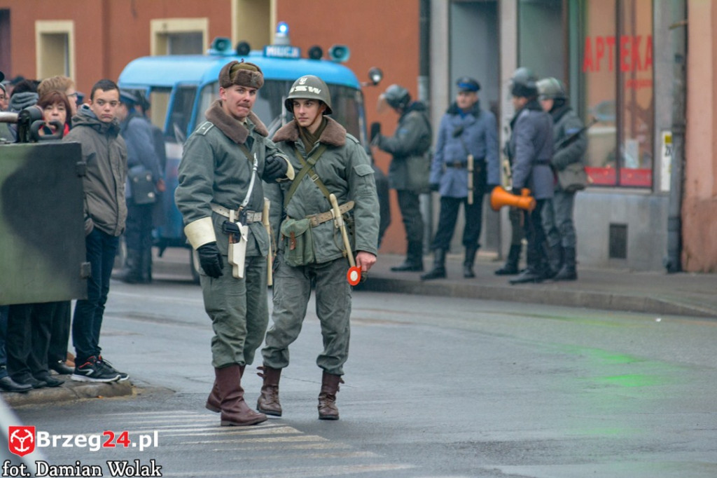 Wojewódzkie obchody 35. rocznicy wprowadzenia stanu wojennego [FOTORELACJA]