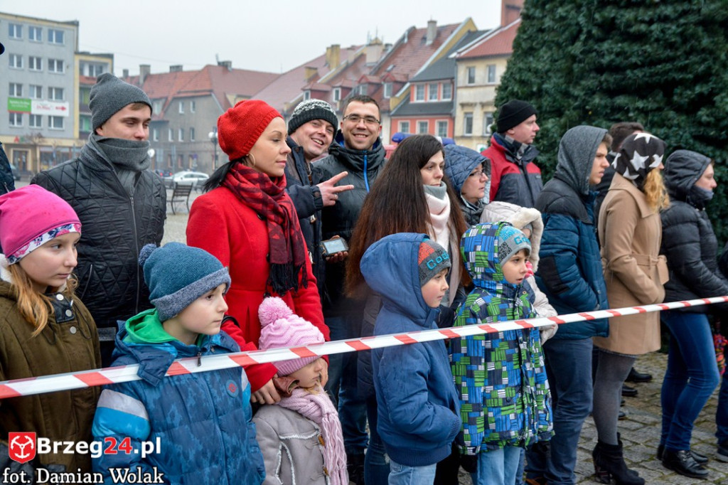 Wojewódzkie obchody 35. rocznicy wprowadzenia stanu wojennego [FOTORELACJA]