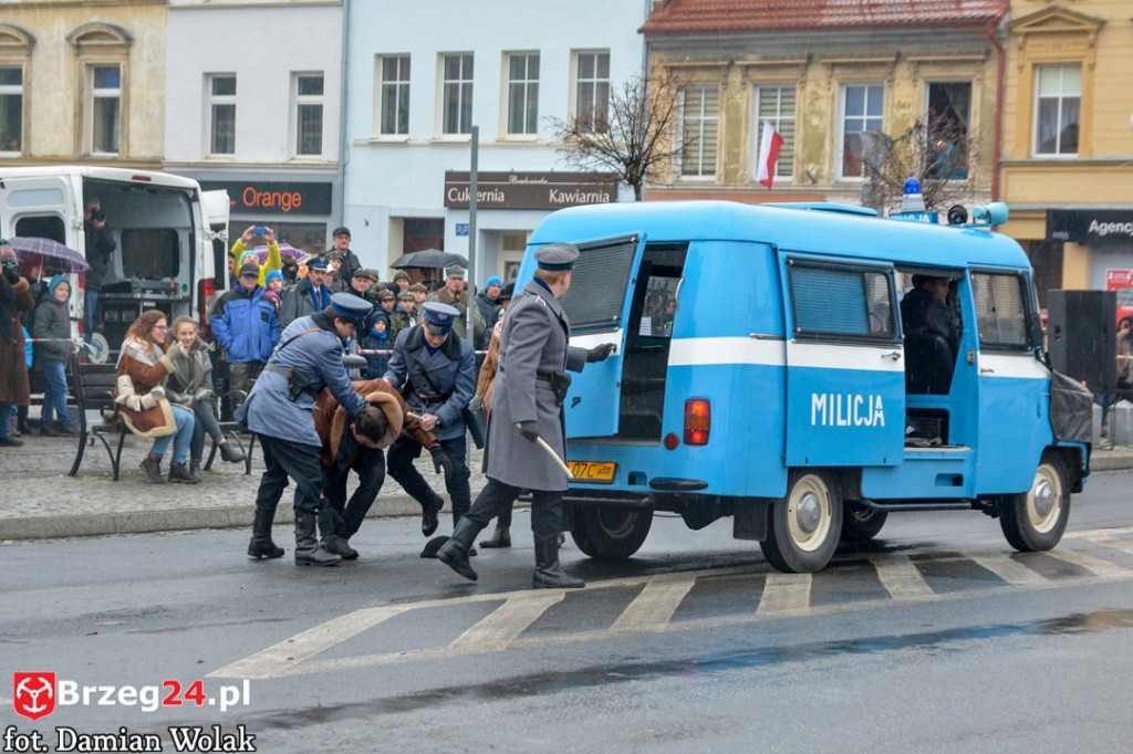 Wojewódzkie obchody 35. rocznicy wprowadzenia stanu wojennego [FOTORELACJA]