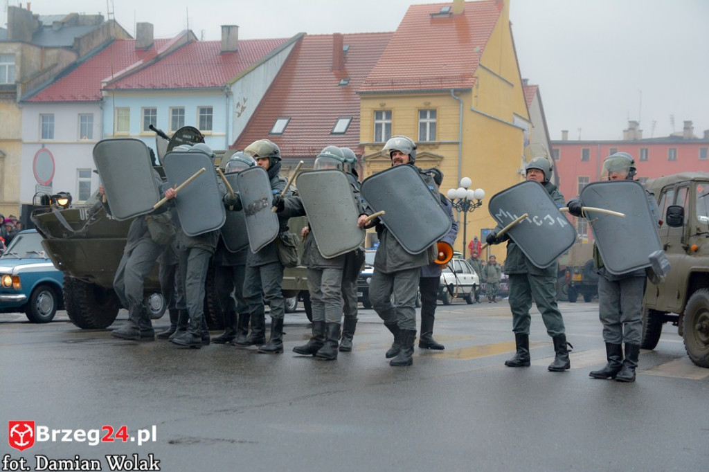 Wojewódzkie obchody 35. rocznicy wprowadzenia stanu wojennego [FOTORELACJA]