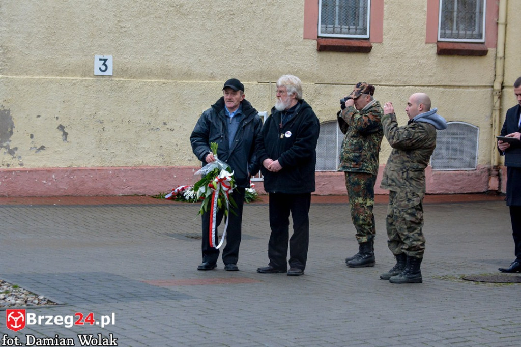 Wojewódzkie obchody 35. rocznicy wprowadzenia stanu wojennego [FOTORELACJA]