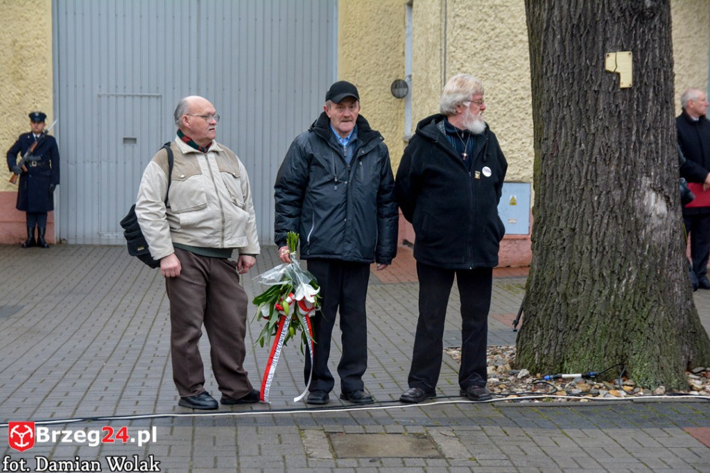 Wojewódzkie obchody 35. rocznicy wprowadzenia stanu wojennego [FOTORELACJA]