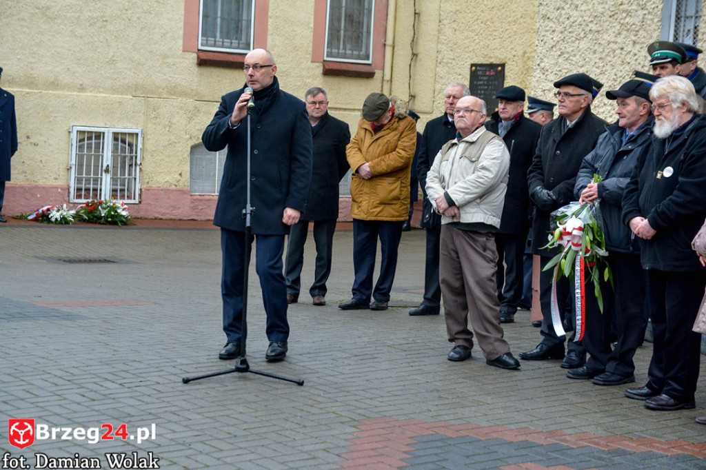 Wojewódzkie obchody 35. rocznicy wprowadzenia stanu wojennego [FOTORELACJA]