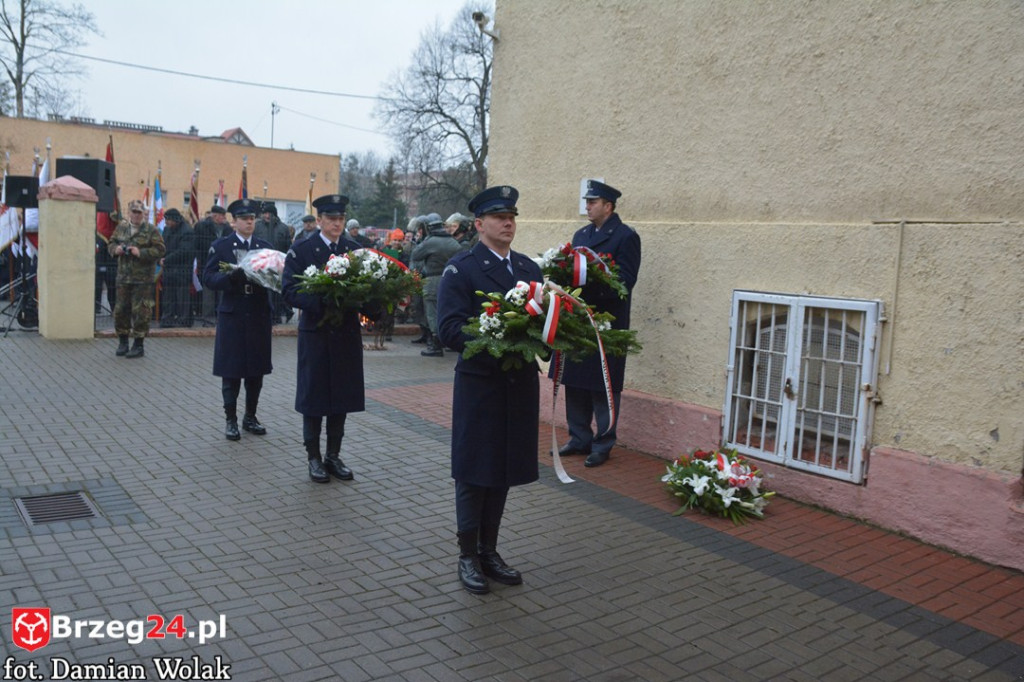Wojewódzkie obchody 35. rocznicy wprowadzenia stanu wojennego [FOTORELACJA]
