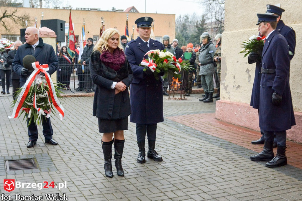 Wojewódzkie obchody 35. rocznicy wprowadzenia stanu wojennego [FOTORELACJA]