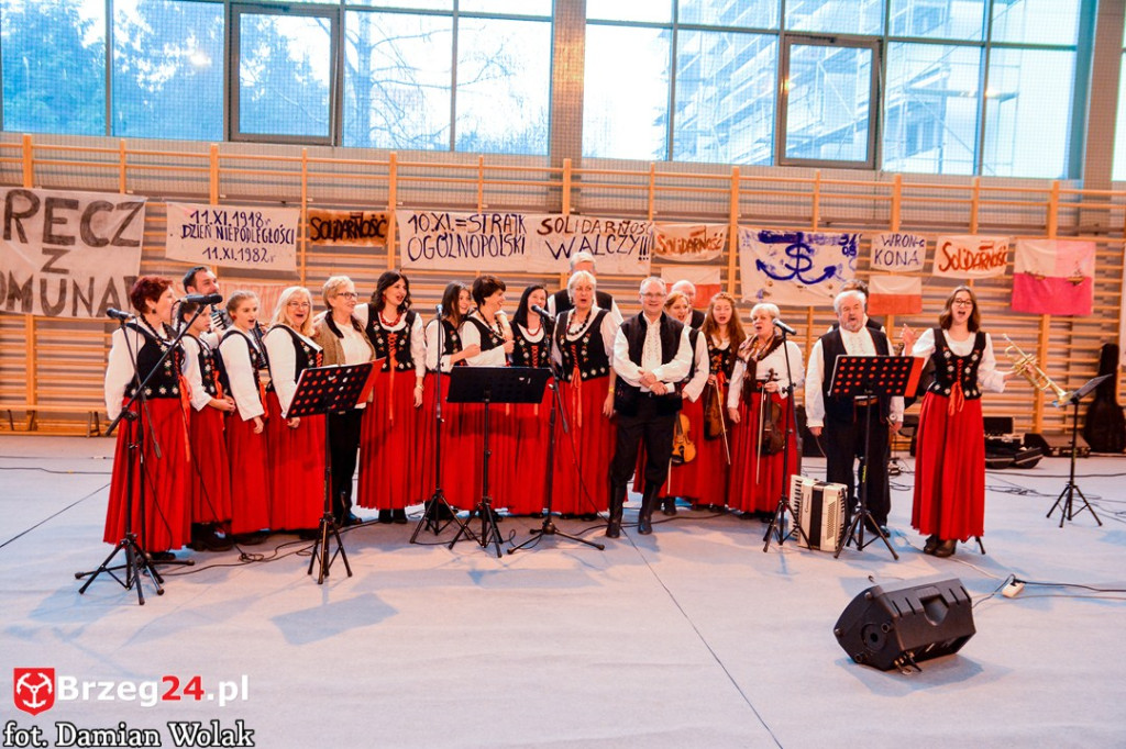 Wojewódzkie obchody 35. rocznicy wprowadzenia stanu wojennego [FOTORELACJA]
