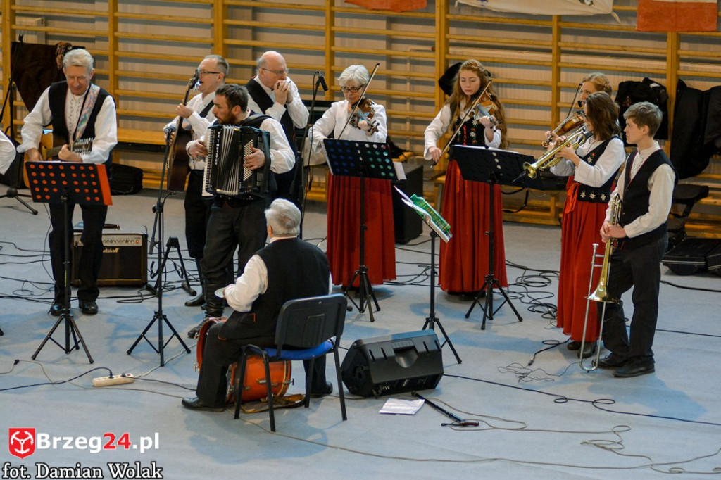 Wojewódzkie obchody 35. rocznicy wprowadzenia stanu wojennego [FOTORELACJA]