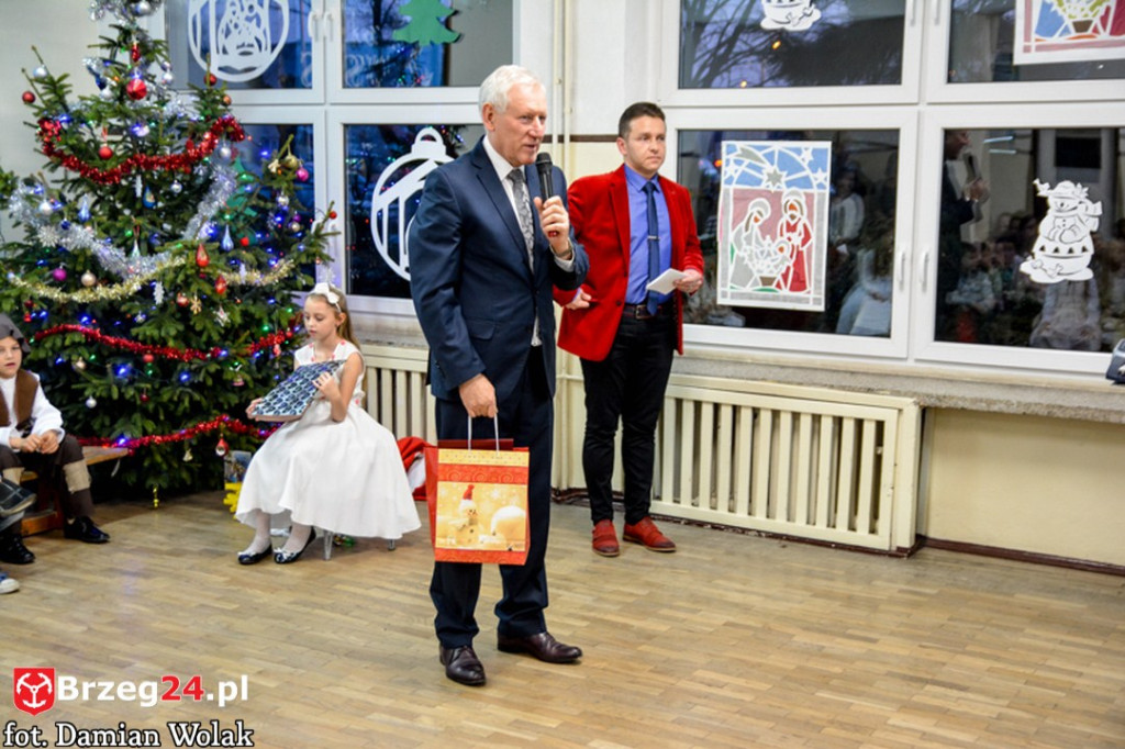 Kiermasz bożonarodzeniowy w PSP Kolnica