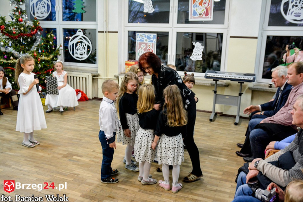 Kiermasz bożonarodzeniowy w PSP Kolnica