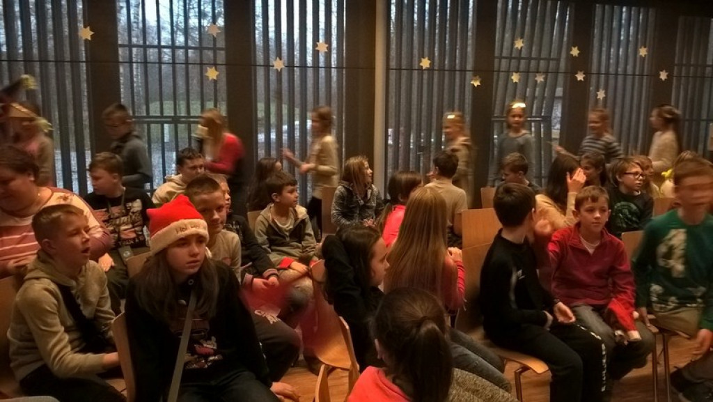 Zanim pierwsza gwiazdka zaświeci - czwartoklasiści z PSP 8 w Muzeum Wsi Opolskiej