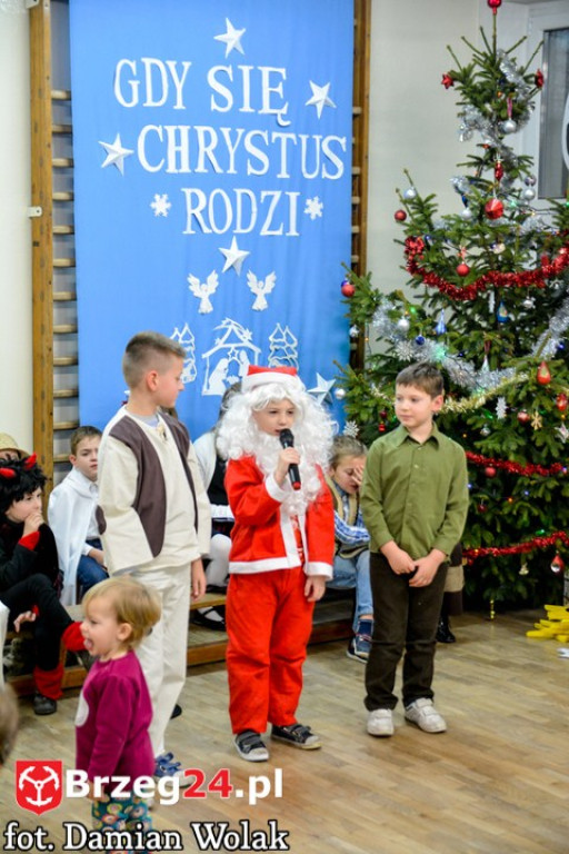 Kiermasz bożonarodzeniowy w PSP Kolnica