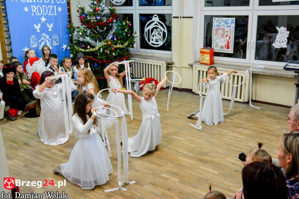 Kiermasz bożonarodzeniowy w PSP Kolnica