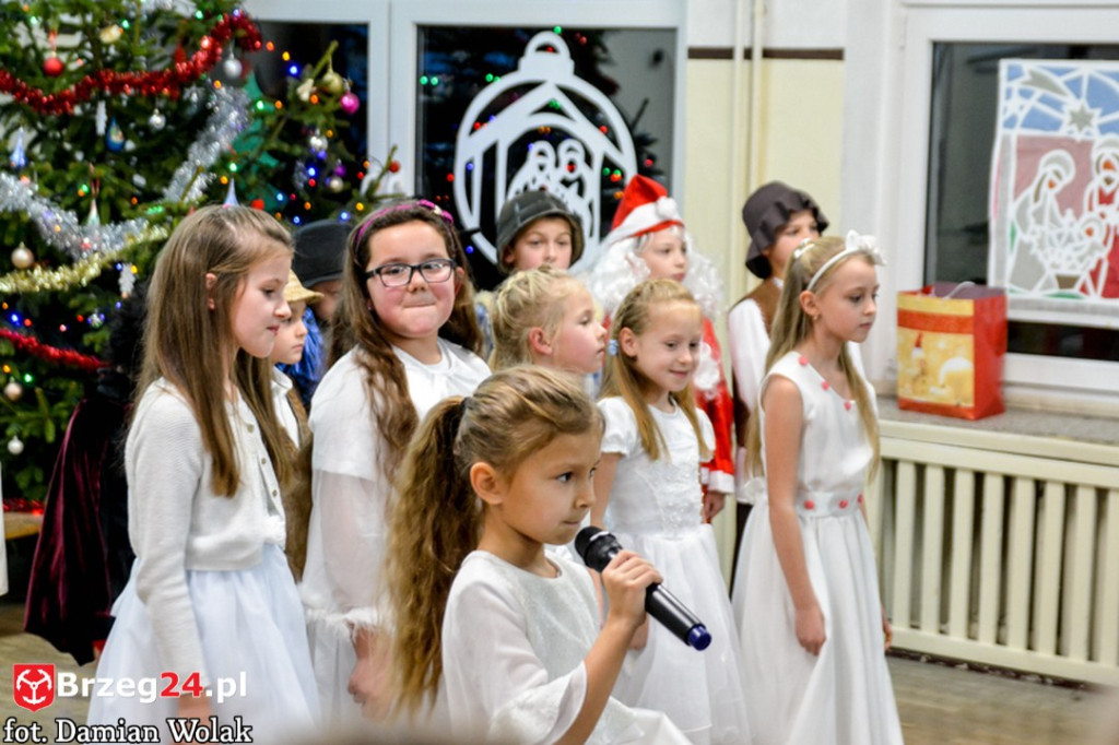 Kiermasz bożonarodzeniowy w PSP Kolnica