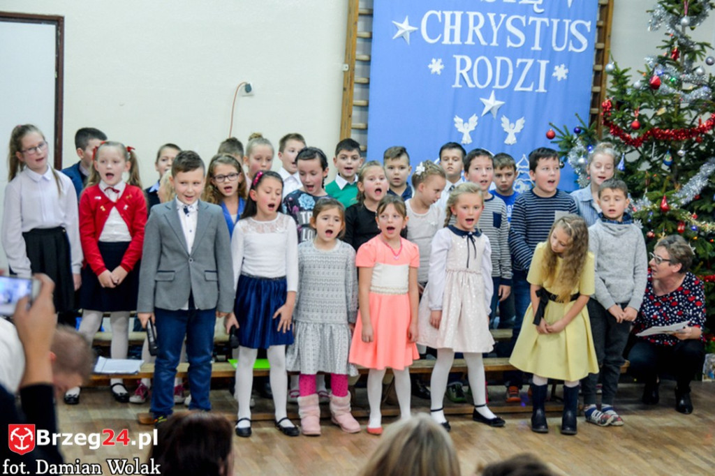 Kiermasz bożonarodzeniowy w PSP Kolnica