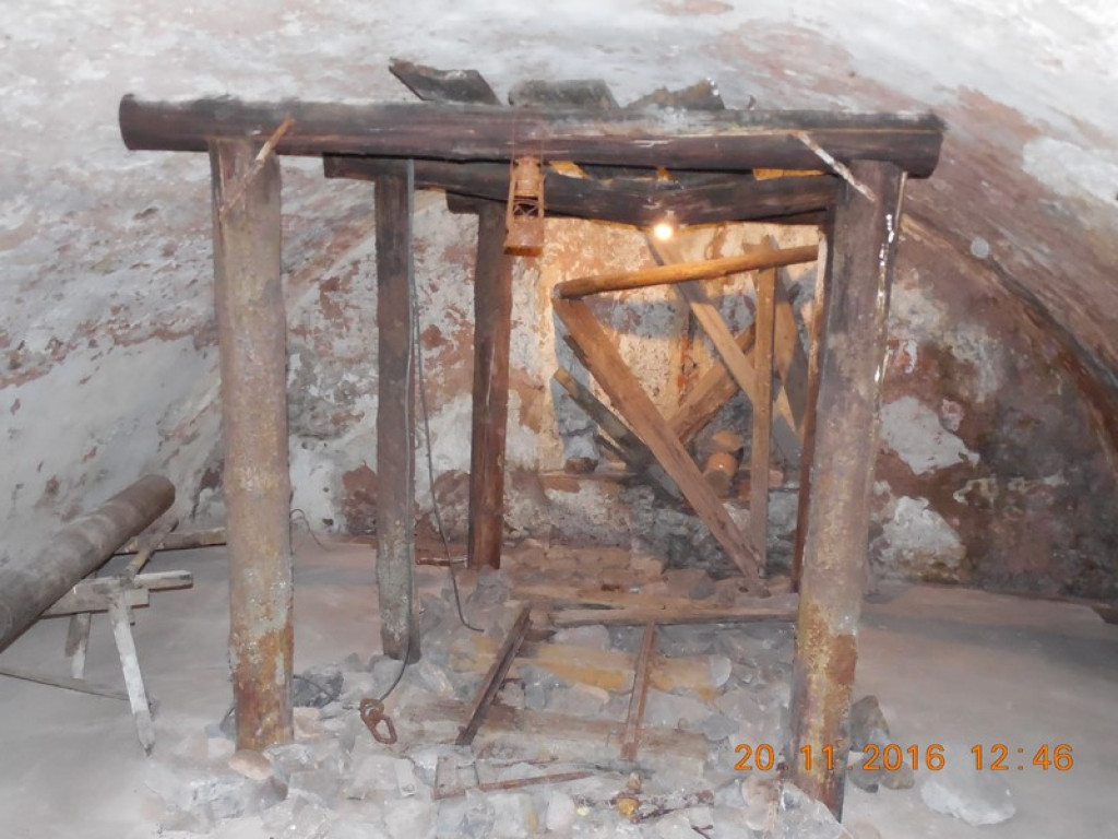 Tajemnice Sudetów część IV - Brzeżanie eksplorowali kompleks Riese