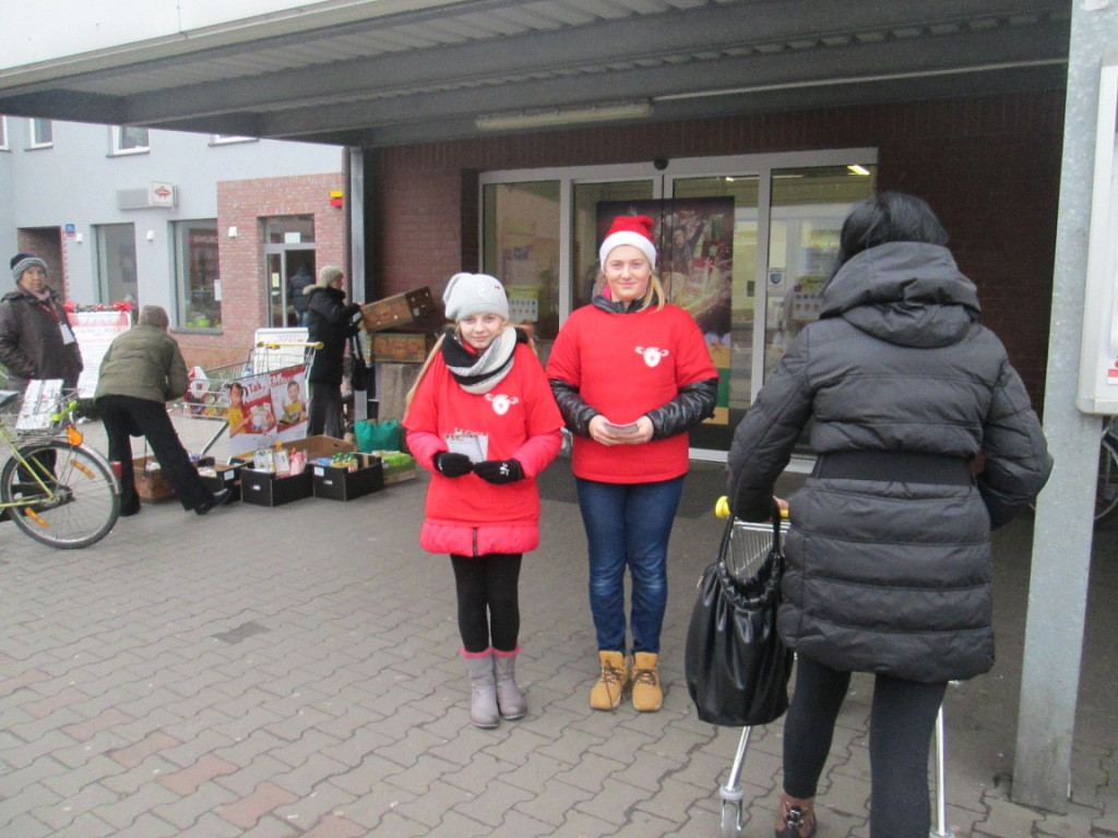 Z działalności Szkolnego Koła Caritas działającego przy Publicznej Szkole Podstawowej w Lewinie Brzeskim