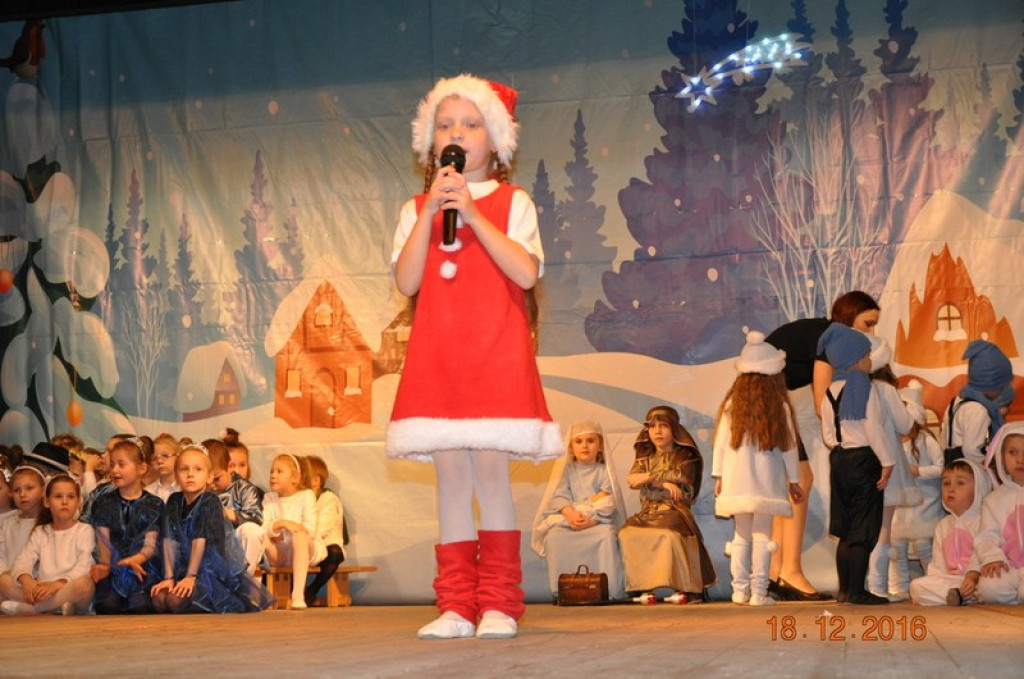 Jasełka w Przedszkolu Publicznym nr 1 w Lewinie Brzeskim