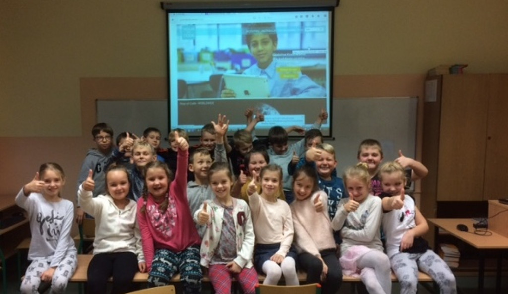 Uczniowie klasy 2a z PSP nr 3 w Grodkowie uczą się kodowania