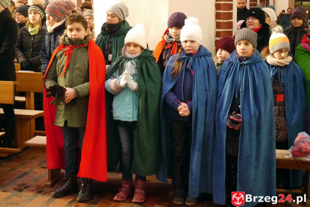 IV Orszak Trzech Króli w Brzegu [fotorelacja]