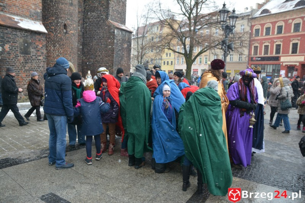 IV Orszak Trzech Króli w Brzegu [fotorelacja]