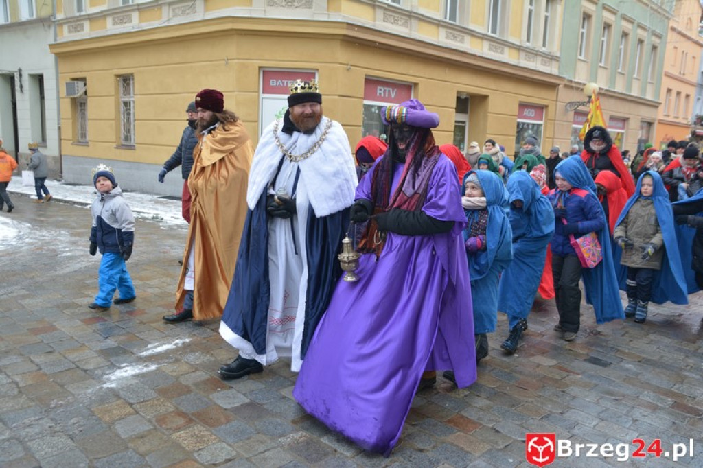 IV Orszak Trzech Króli w Brzegu [fotorelacja]