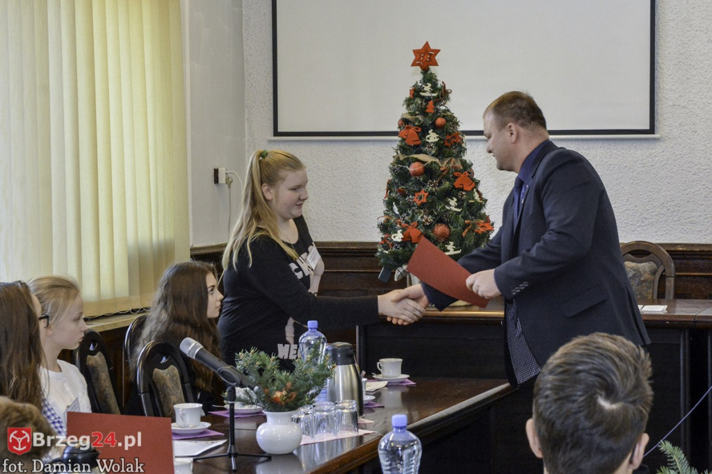 Pierwsza sesja Młodzieżowej Rady Miasta w Grodkowie