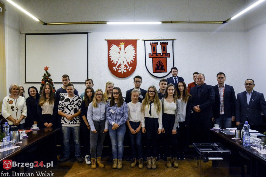 Pierwsza sesja Młodzieżowej Rady Miasta w Grodkowie