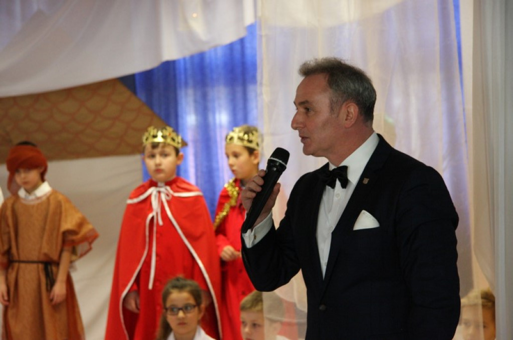 Migające jasełka w Zespole Szkół nr 1  z Oddziałami Sportowymi w Brzegu