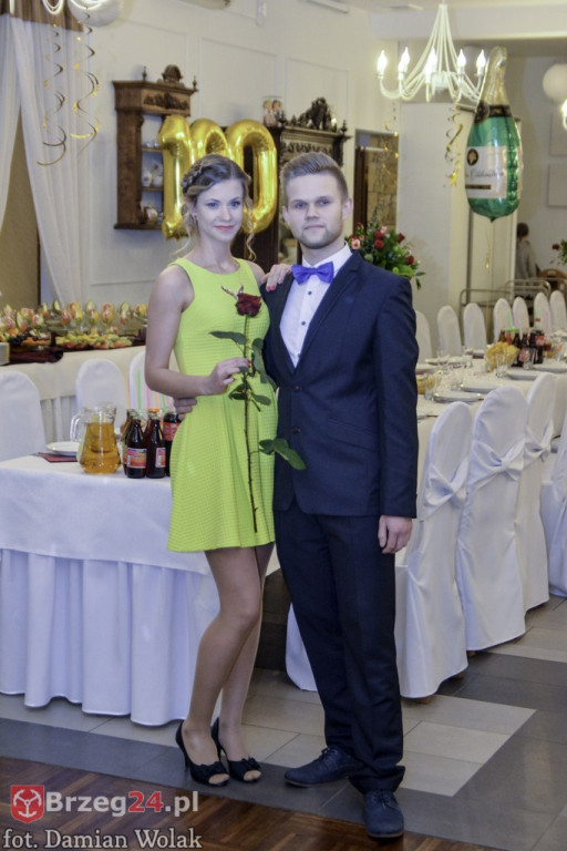 Studniówki 2017: Bal maturalny Zespół Szkół Centrum Kształcenia Praktycznego w Grodkowie [fotorelacja]