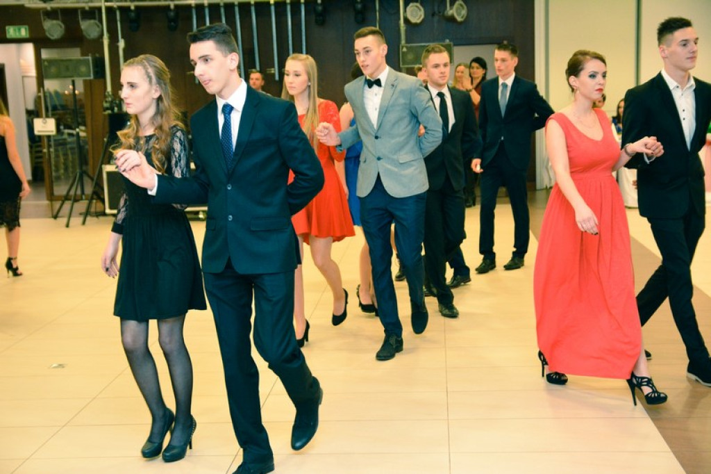Studniówki 2017: Bal maturalny I Liceum Ogólnokształcącego w Brzegu [fotogaleria]