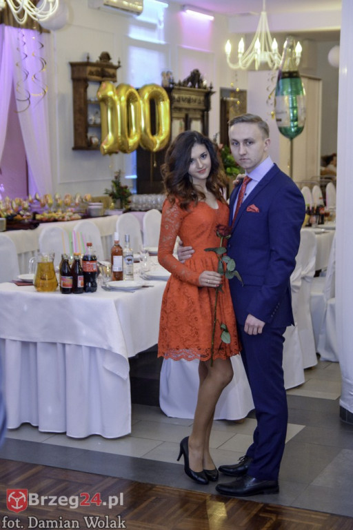 Studniówki 2017: Bal maturalny Zespół Szkół Centrum Kształcenia Praktycznego w Grodkowie [fotorelacja]