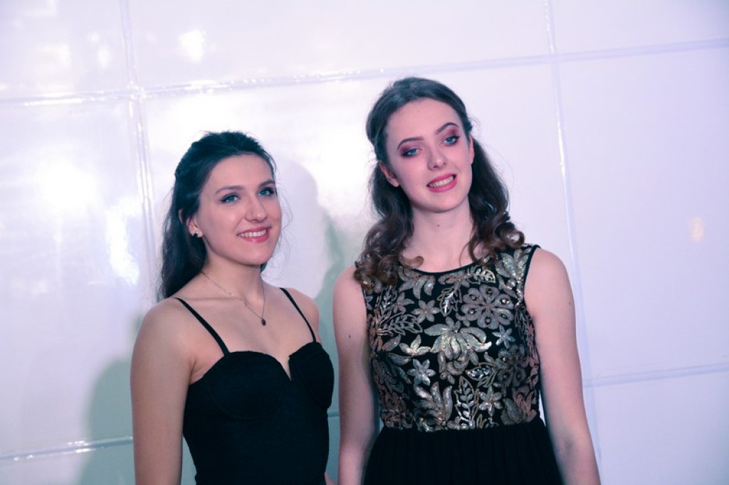 Studniówki 2017: Bal maturalny I Liceum Ogólnokształcącego w Brzegu [fotogaleria]