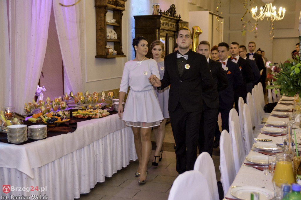 Studniówki 2017: Bal maturalny Zespół Szkół Centrum Kształcenia Praktycznego w Grodkowie [fotorelacja]