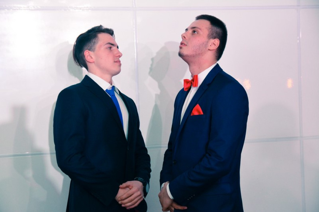 Studniówki 2017: Bal maturalny I Liceum Ogólnokształcącego w Brzegu [fotogaleria]