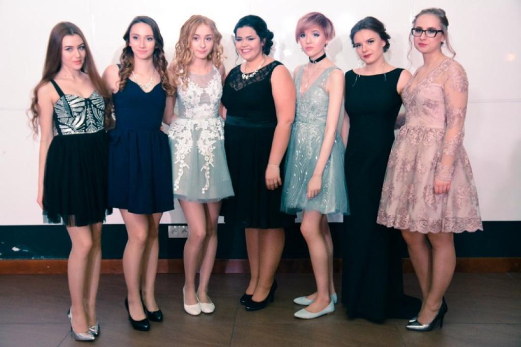 Studniówki 2017: Bal maturalny I Liceum Ogólnokształcącego w Brzegu [fotogaleria]