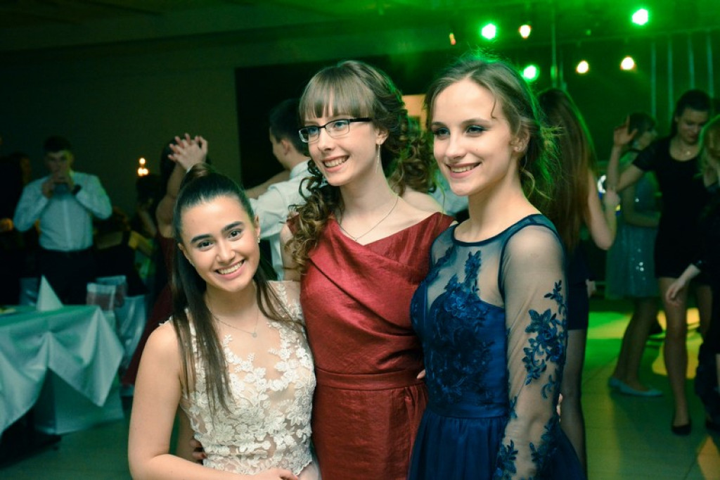 Studniówki 2017: Bal maturalny I Liceum Ogólnokształcącego w Brzegu [fotogaleria]