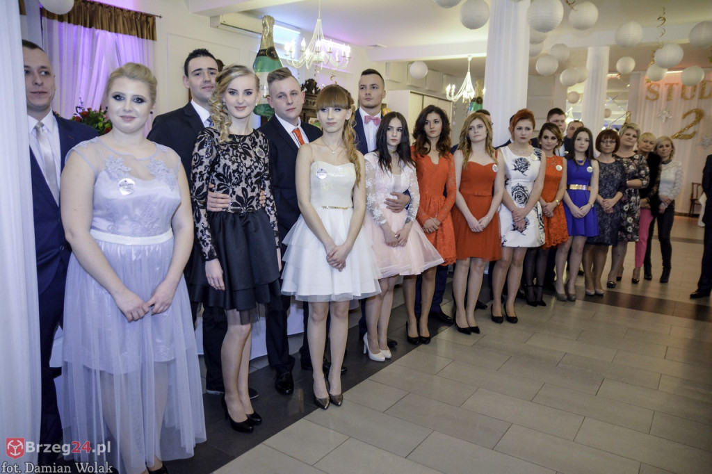 Studniówki 2017: Bal maturalny Zespół Szkół Centrum Kształcenia Praktycznego w Grodkowie [fotorelacja]