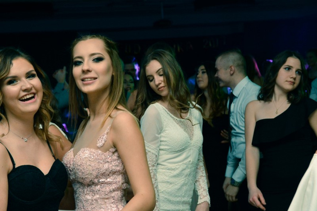 Studniówki 2017: Bal maturalny I Liceum Ogólnokształcącego w Brzegu [fotogaleria]