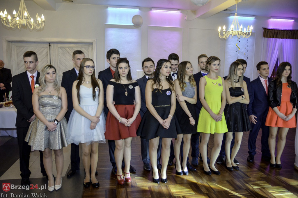 Studniówki 2017: Bal maturalny Zespół Szkół Centrum Kształcenia Praktycznego w Grodkowie [fotorelacja]